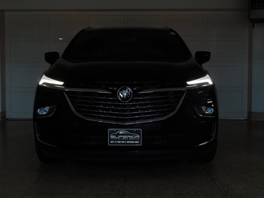 Used 2024 Buick Enclave Essence image 13