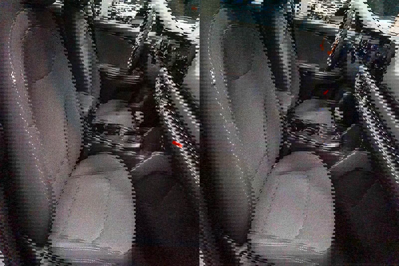 Used 2025 Kia K4 LXS image 16