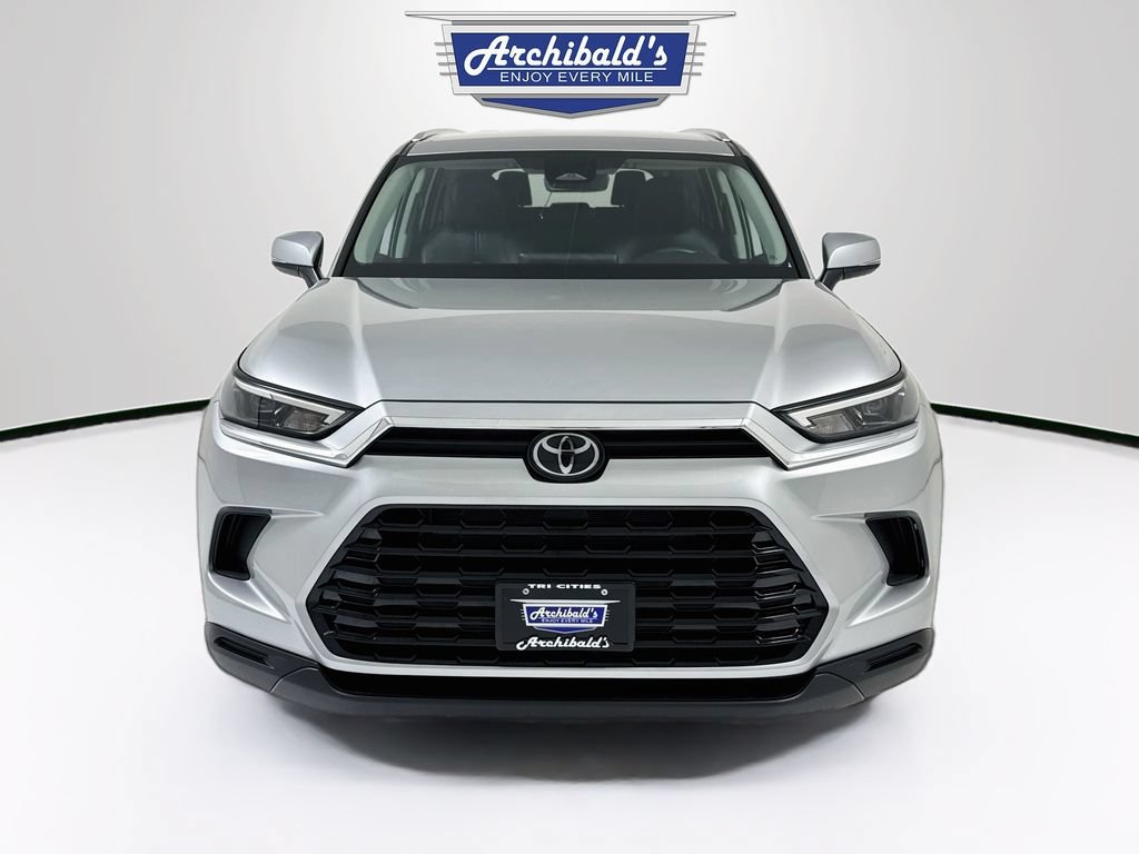 Used 2024 Toyota Grand Highlander AWD Hybrid image 2