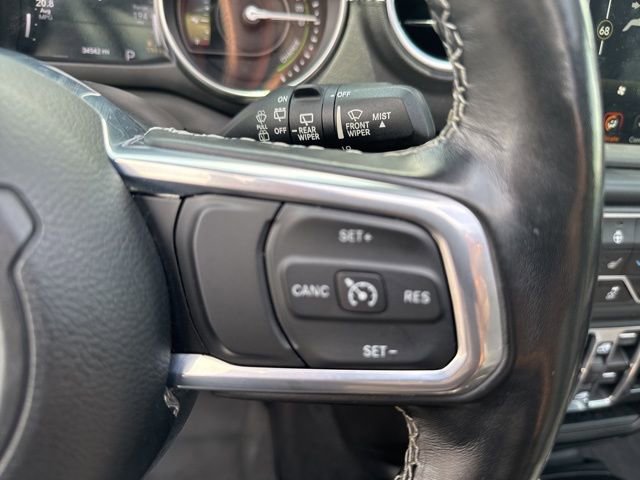 Used 2022 Jeep Wrangler Unlimited Sahara w/ Cold Weather Group image 17