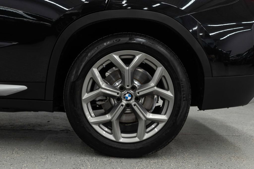 Used 2025 BMW X4 xDrive30i image 38
