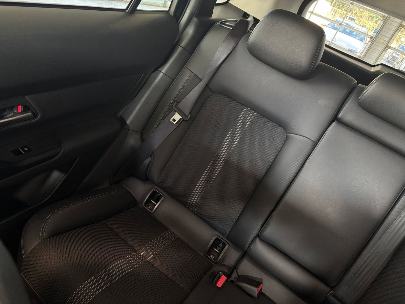 Used 2025 MAZDA CX-50 AWD 2.5 S w/ Preferred Package image 39