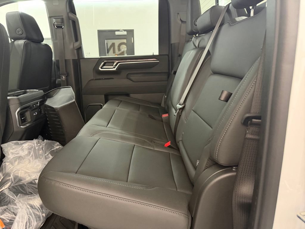 New 2026 Chevrolet Silverado 2500 LTZ w/ LTZ Plus Package AWD/4WD image 32