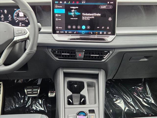 New 2026 Volkswagen Tiguan SE R-Line image 13