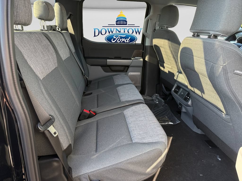 New 2027 Ford F250 XLT w/ XLT Premium Package AWD/4WD image 12