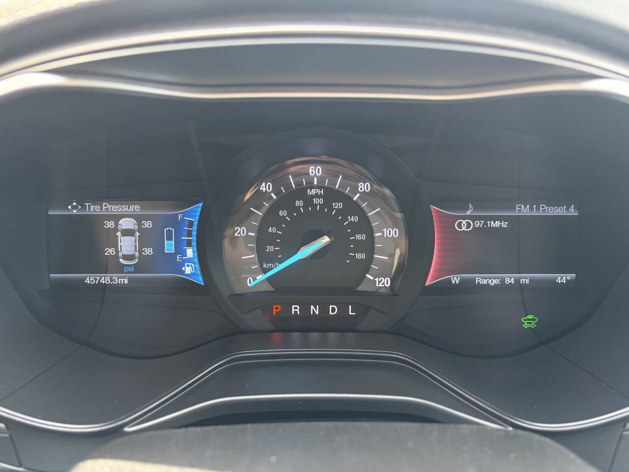 Used 2019 Ford Fusion SE image 27