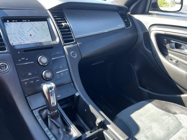 Used 2016 Ford Taurus SHO AWD/4WD image 30