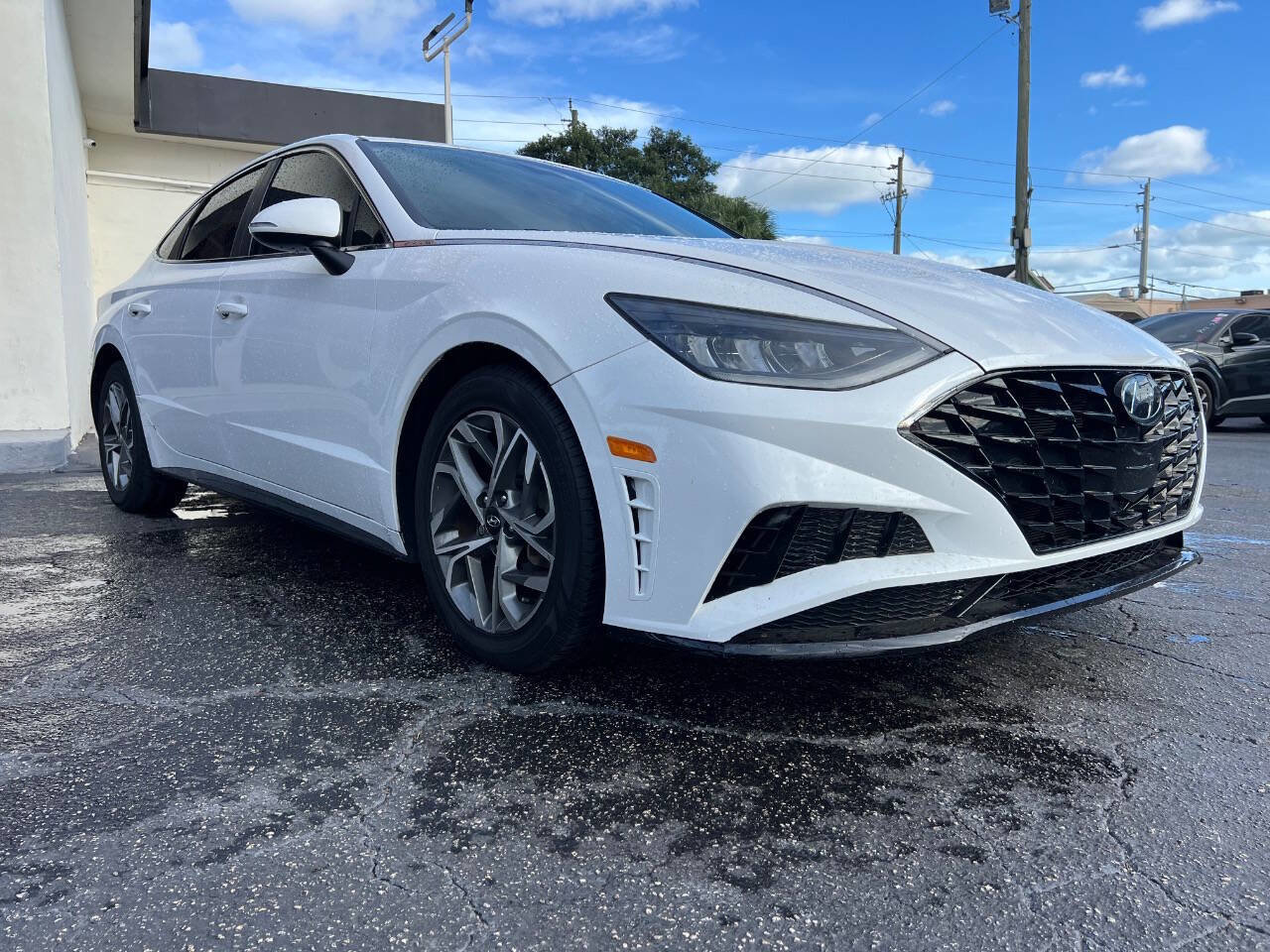Used 2022 Hyundai Sonata SEL image 1