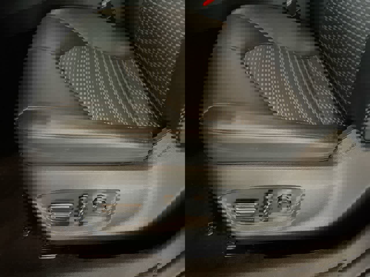 Used 2023 Toyota Camry SE image 12