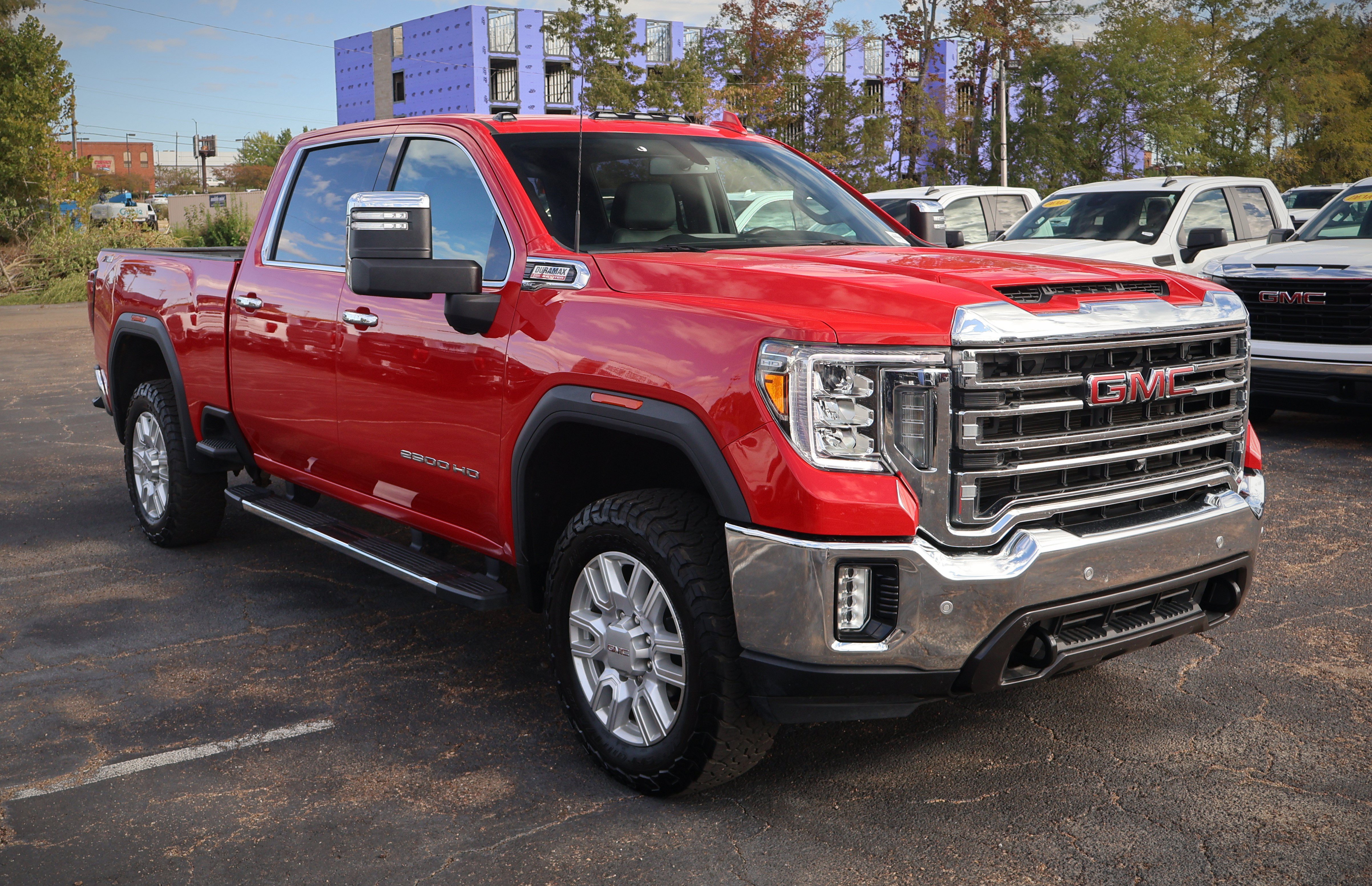 Used 2021 GMC Sierra 2500 SLT w/ SLT Premium Package AWD/4WD image 4