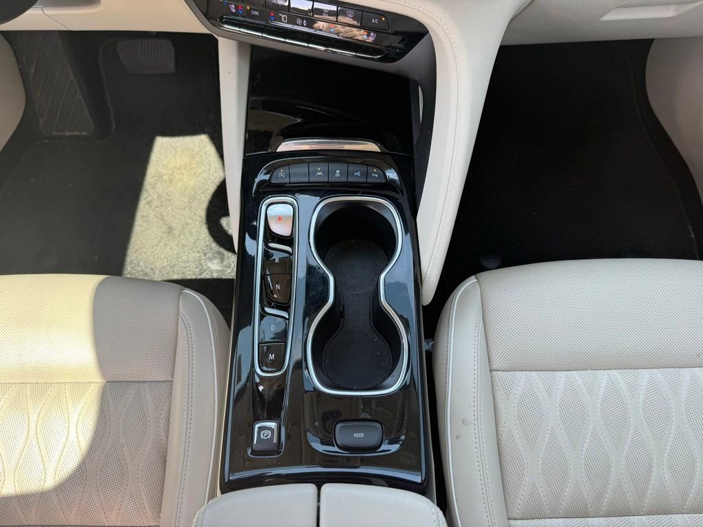 Used 2023 Buick Envision Avenir FWD image 23
