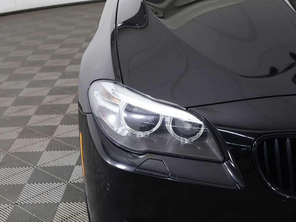 Used 2015 BMW 550i xDrive Sedan AWD/4WD image 13