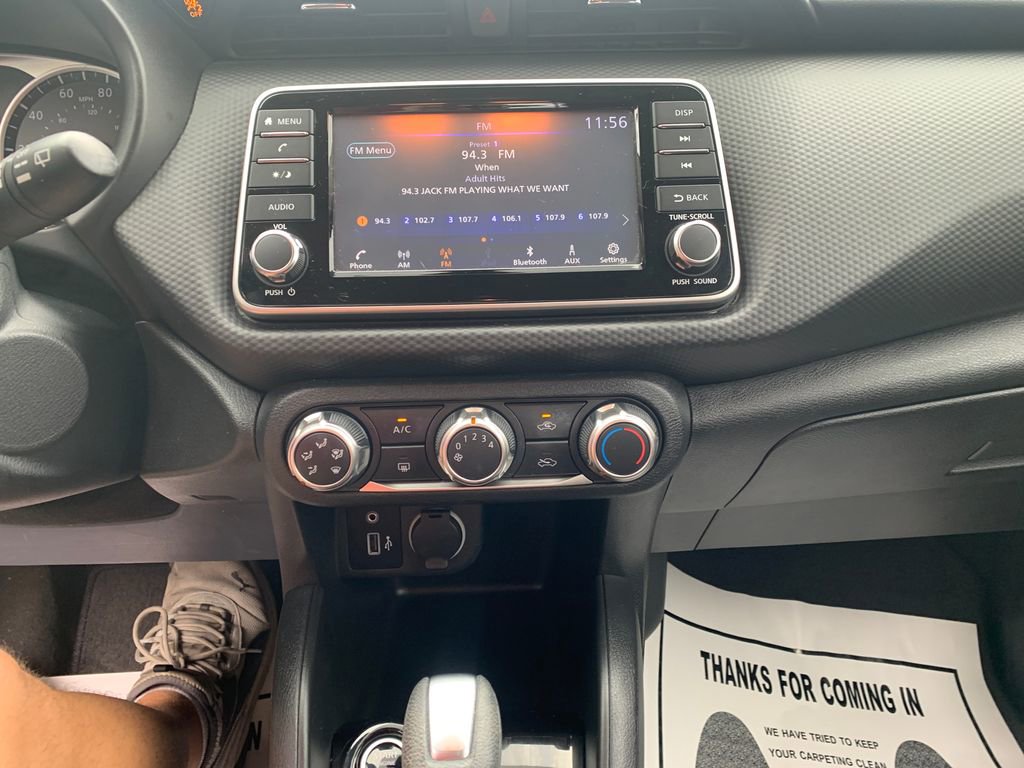 Used 2022 Nissan Kicks S FWD image 18