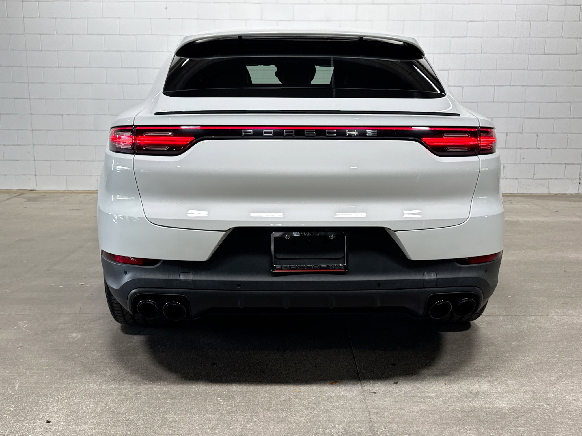 Certified 2022 Porsche Cayenne Coupe image 8