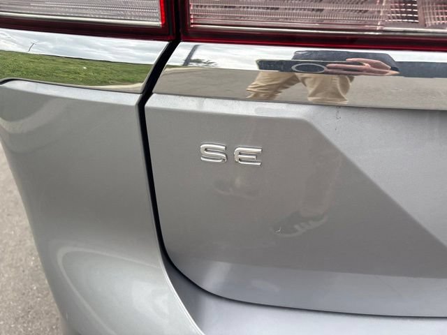 Used 2025 Volkswagen Atlas SE FWD image 15