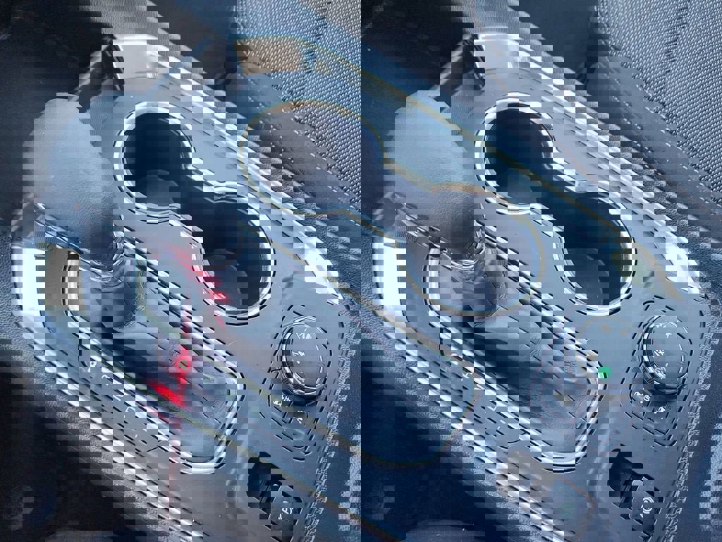 Used 2021 Chevrolet Traverse LT image 29