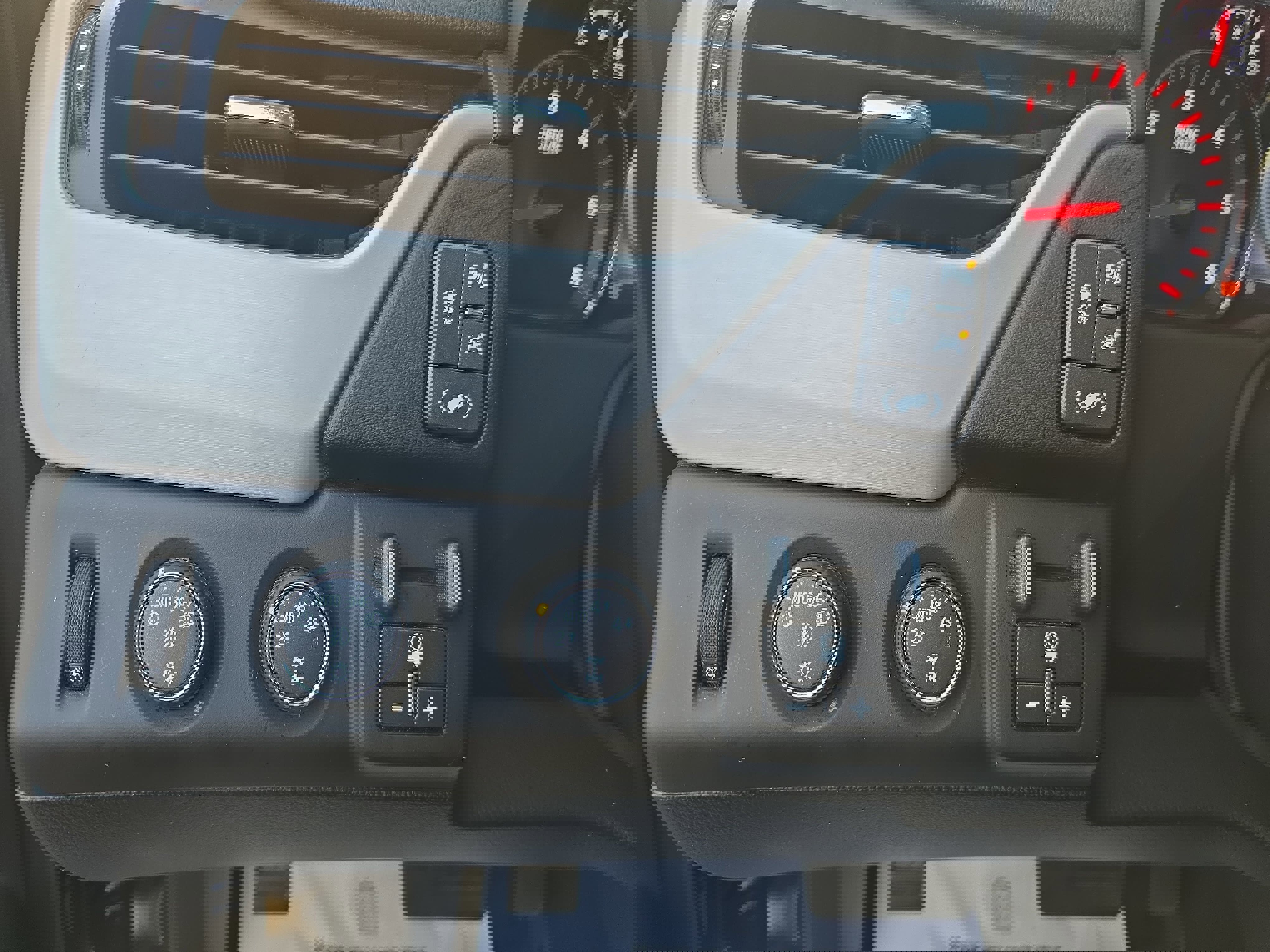 Used 2016 GMC Yukon SLT w/ HD Trailering Package image 28