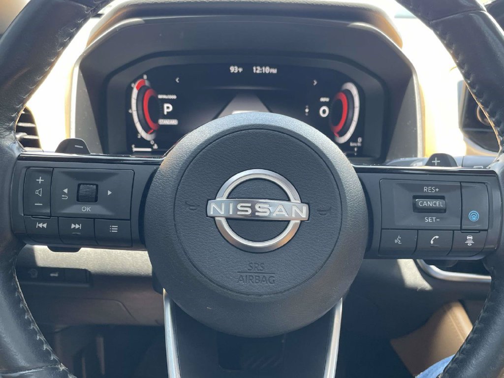 Used 2023 Nissan Rogue Platinum FWD image 24