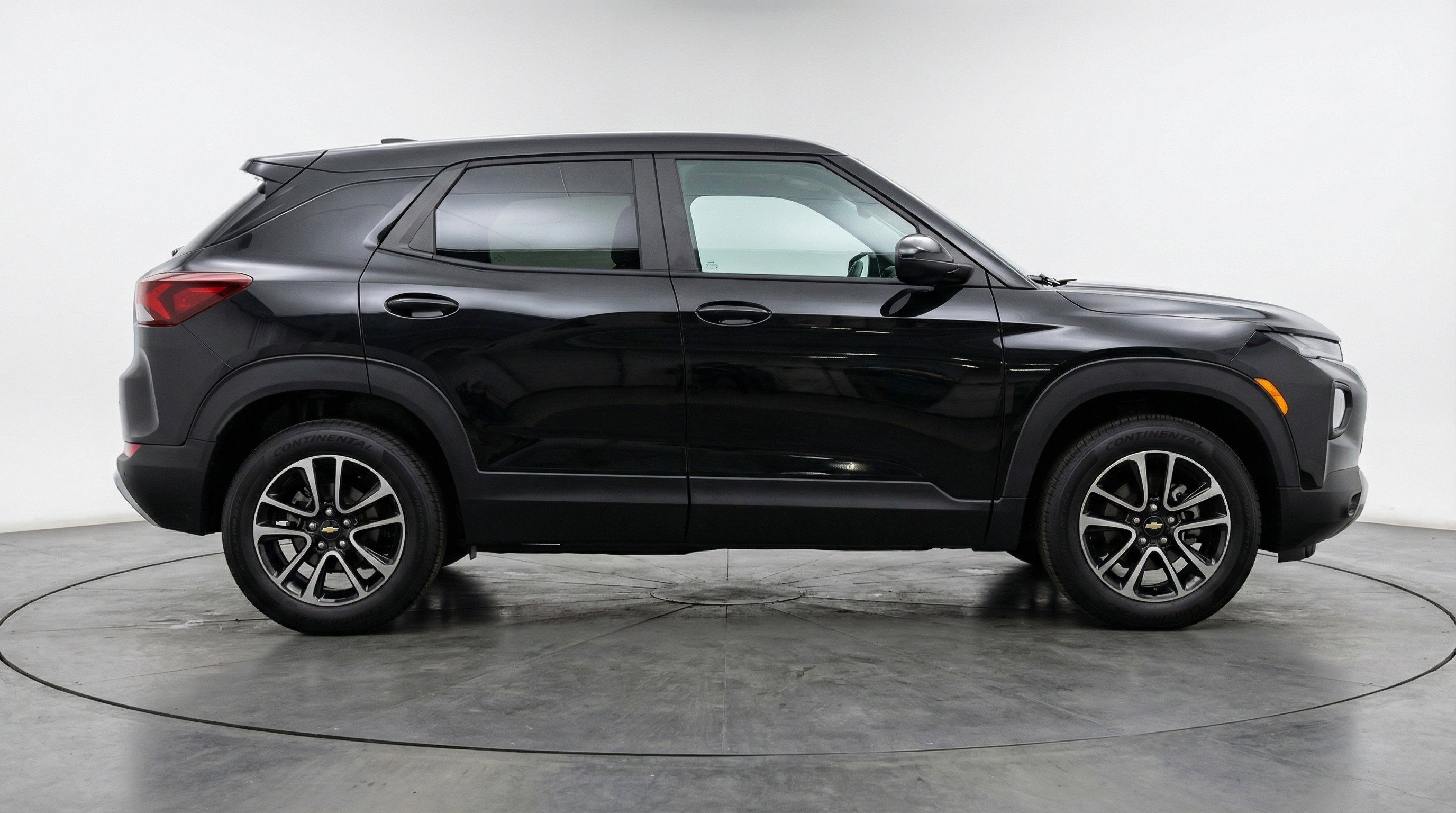 Used 2025 Chevrolet TrailBlazer LT FWD image 11