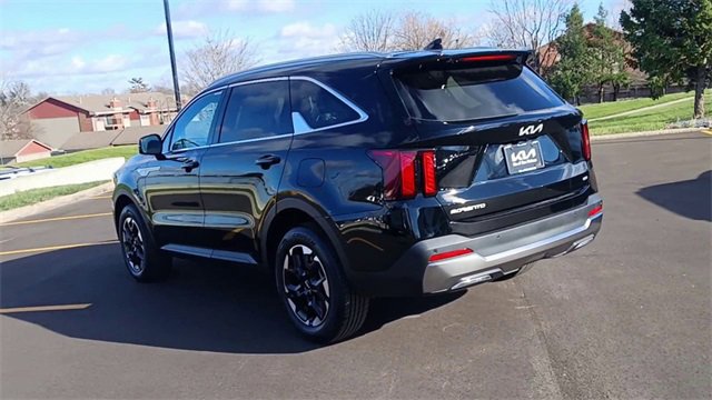 New 2026 Kia Sorento S image 9