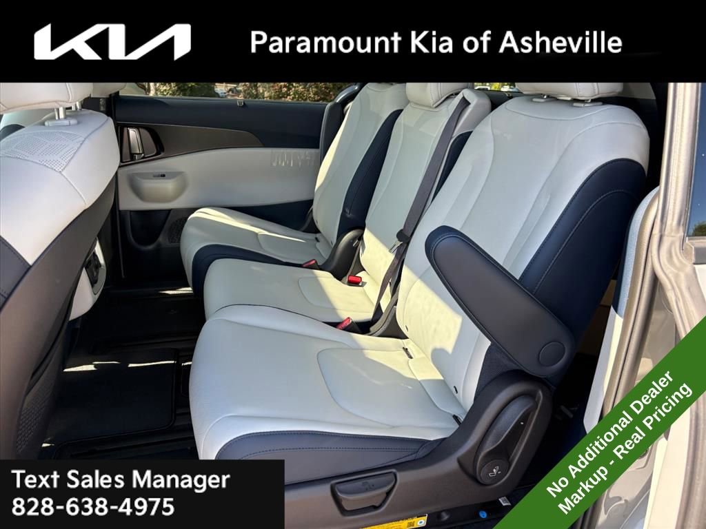 New 2026 Kia Carnival SX w/ SX Dark Edition Package image 23