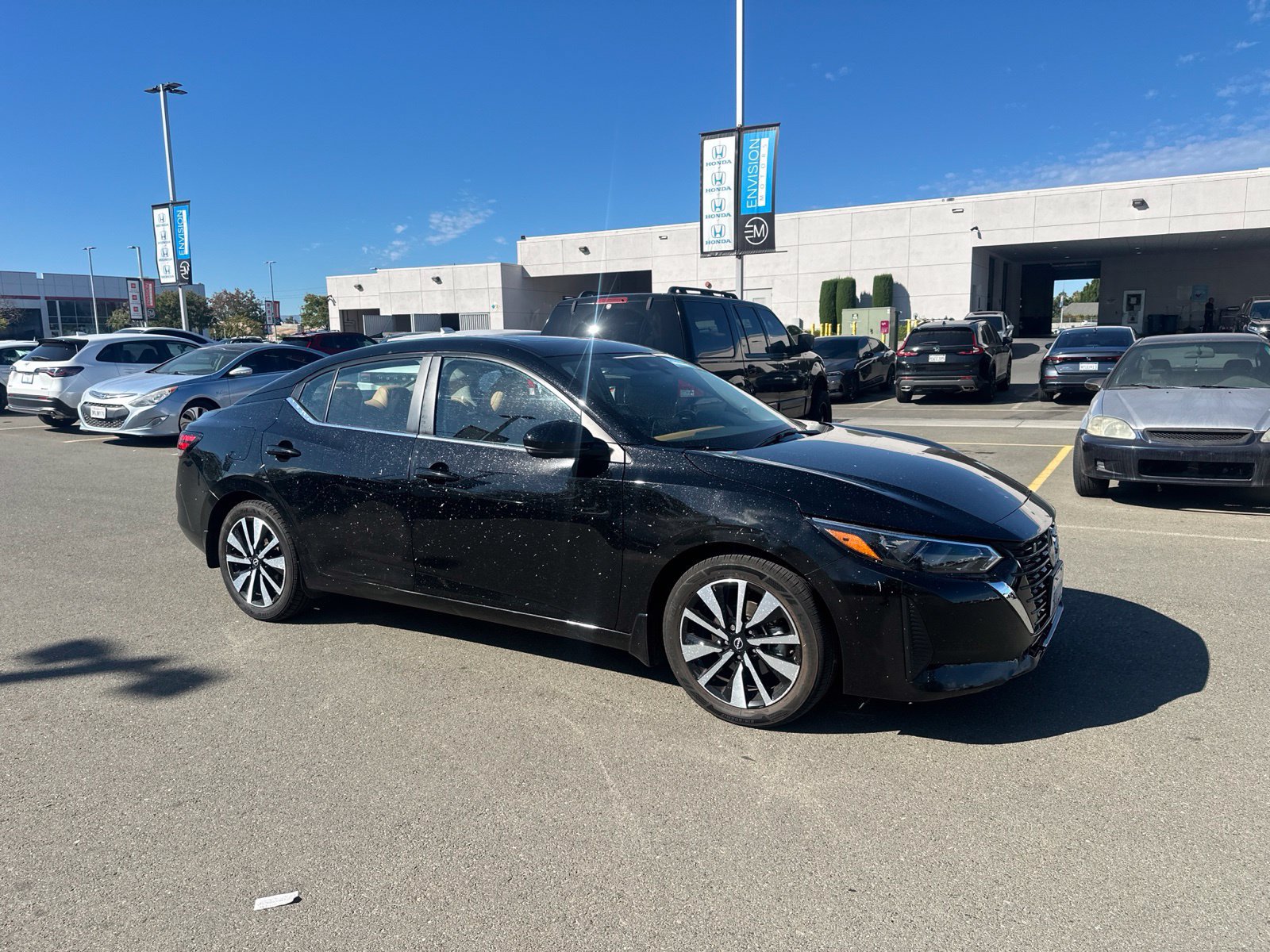 Used 2025 Nissan Sentra SV w/ SV Premium Package FWD image 2