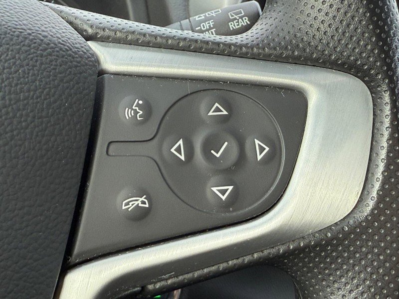 Used 2023 GMC Terrain SLE image 14