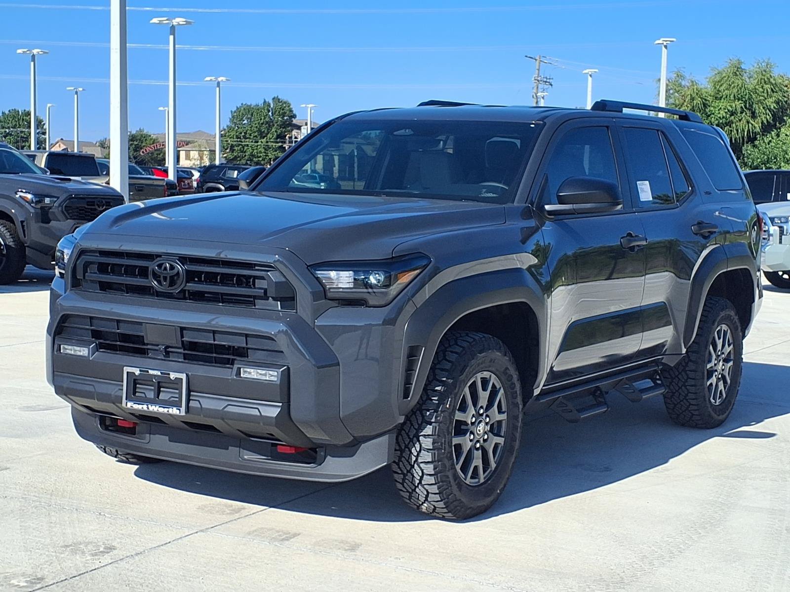 New 2026 Toyota 4Runner SR5 AWD/4WD image 3