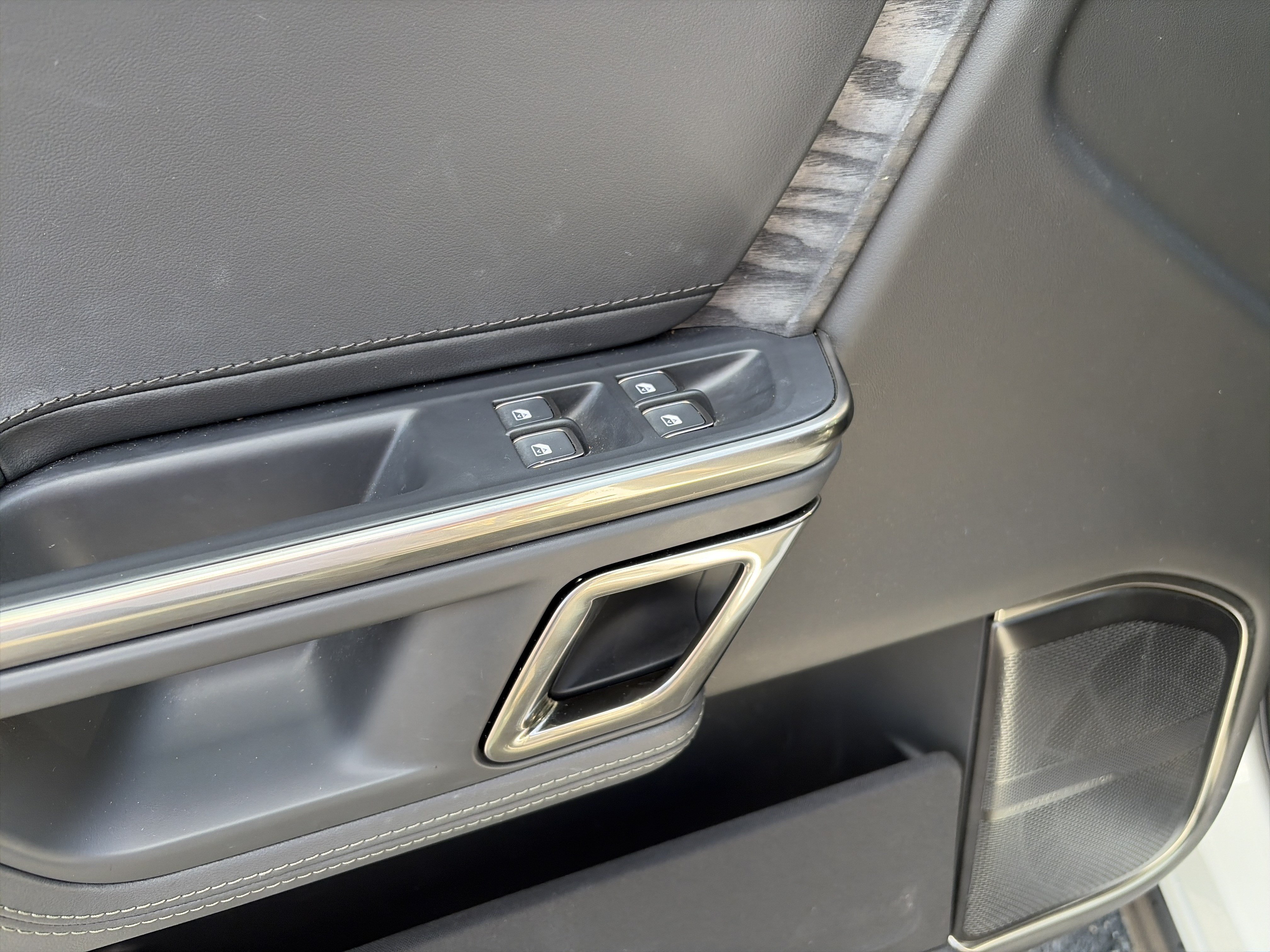 Used 2022 Rivian R1S Launch Edition AWD/4WD image 20