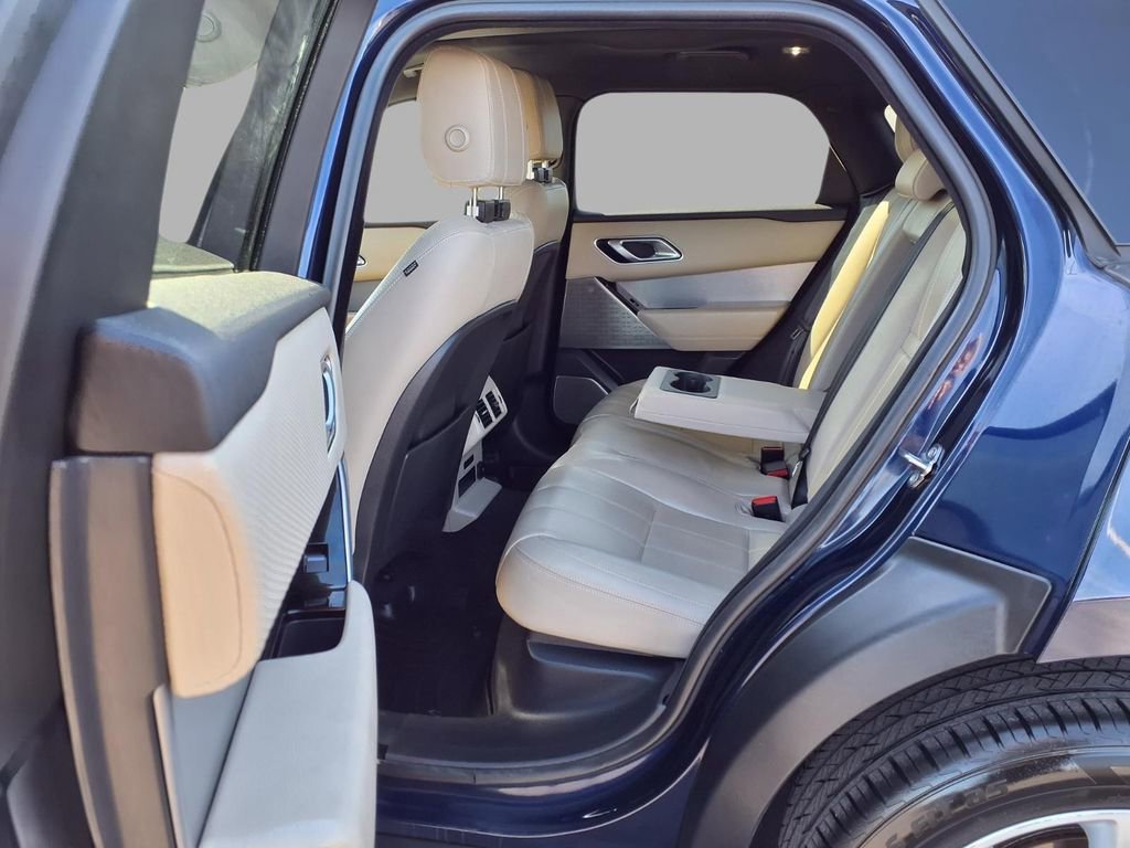 Used 2021 Land Rover Range Rover Velar R-Dynamic S image 26