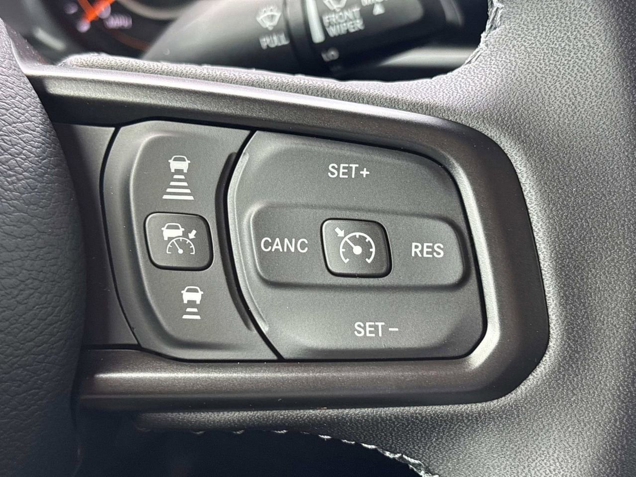 New 2025 Jeep Gladiator Sport image 14