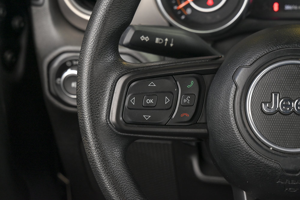 Used 2020 Jeep Wrangler Sport AWD/4WD image 17