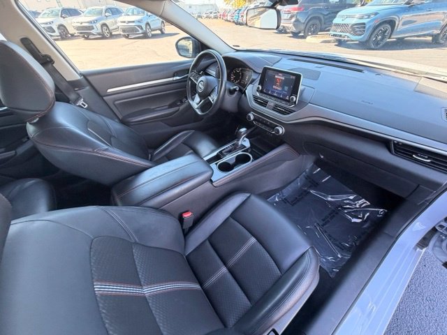 Used 2024 Nissan Altima 2.5 SR FWD image 34