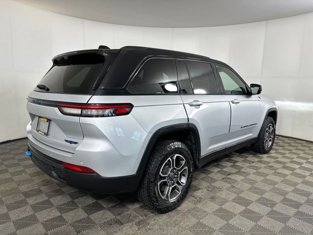 Used 2023 Jeep Grand Cherokee Trailhawk w/ Luxury Tech Group III image 3