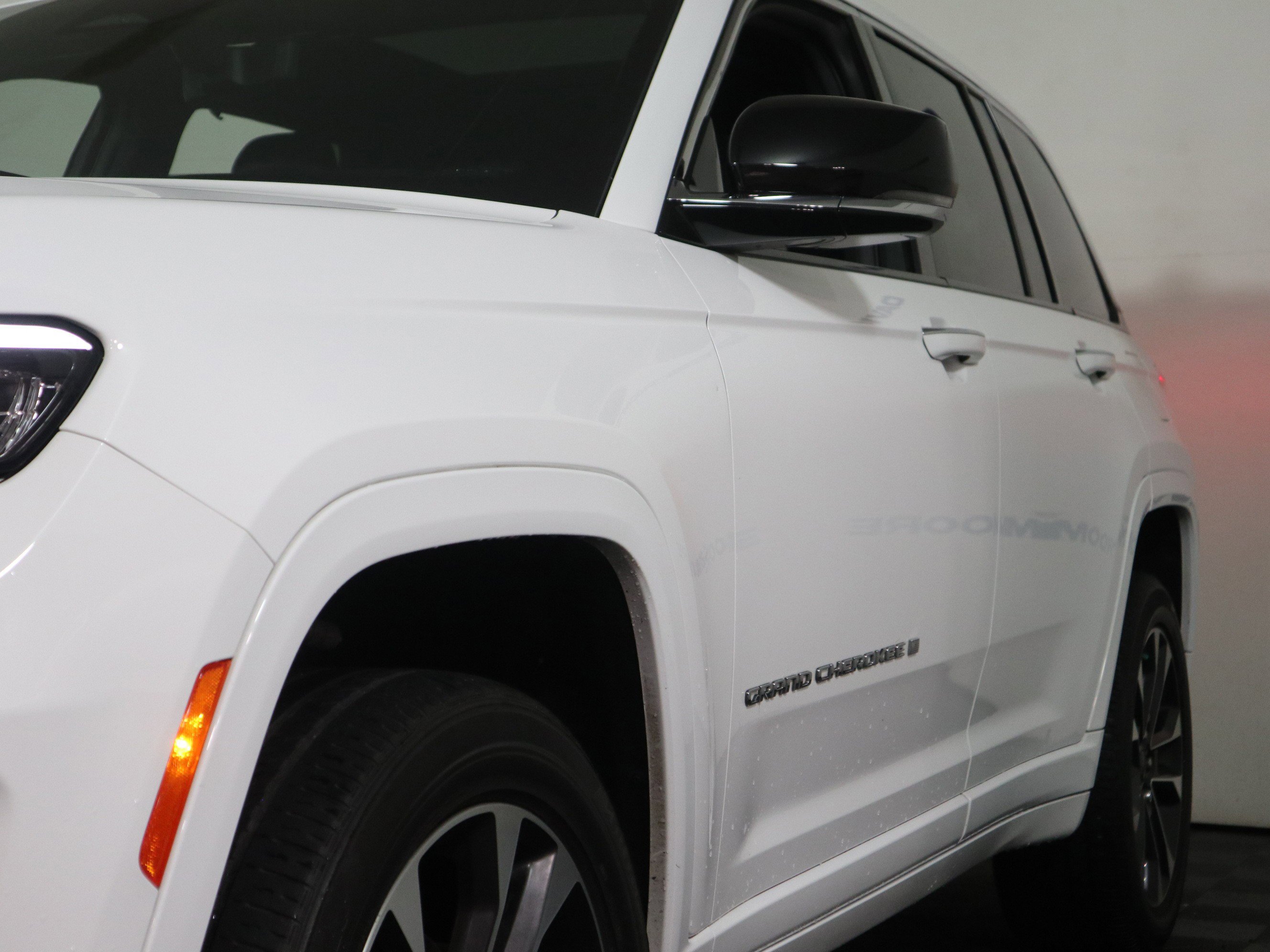 Certified 2022 Jeep Grand Cherokee Overland w/ Luxury Tech Group IV image 11