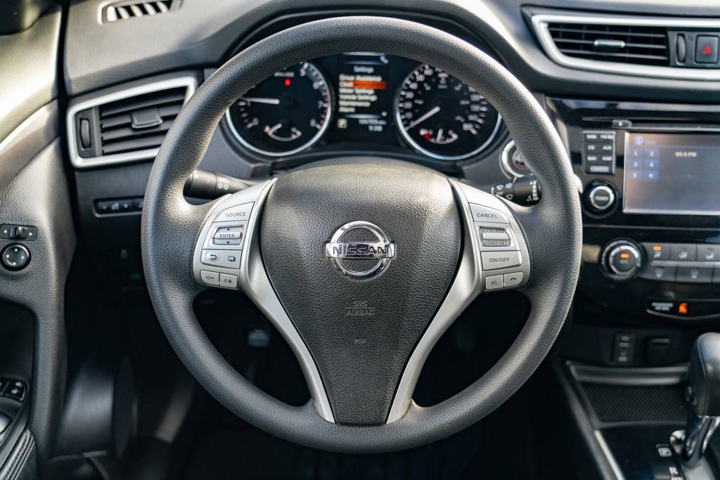 Used 2016 Nissan Rogue SL image 16