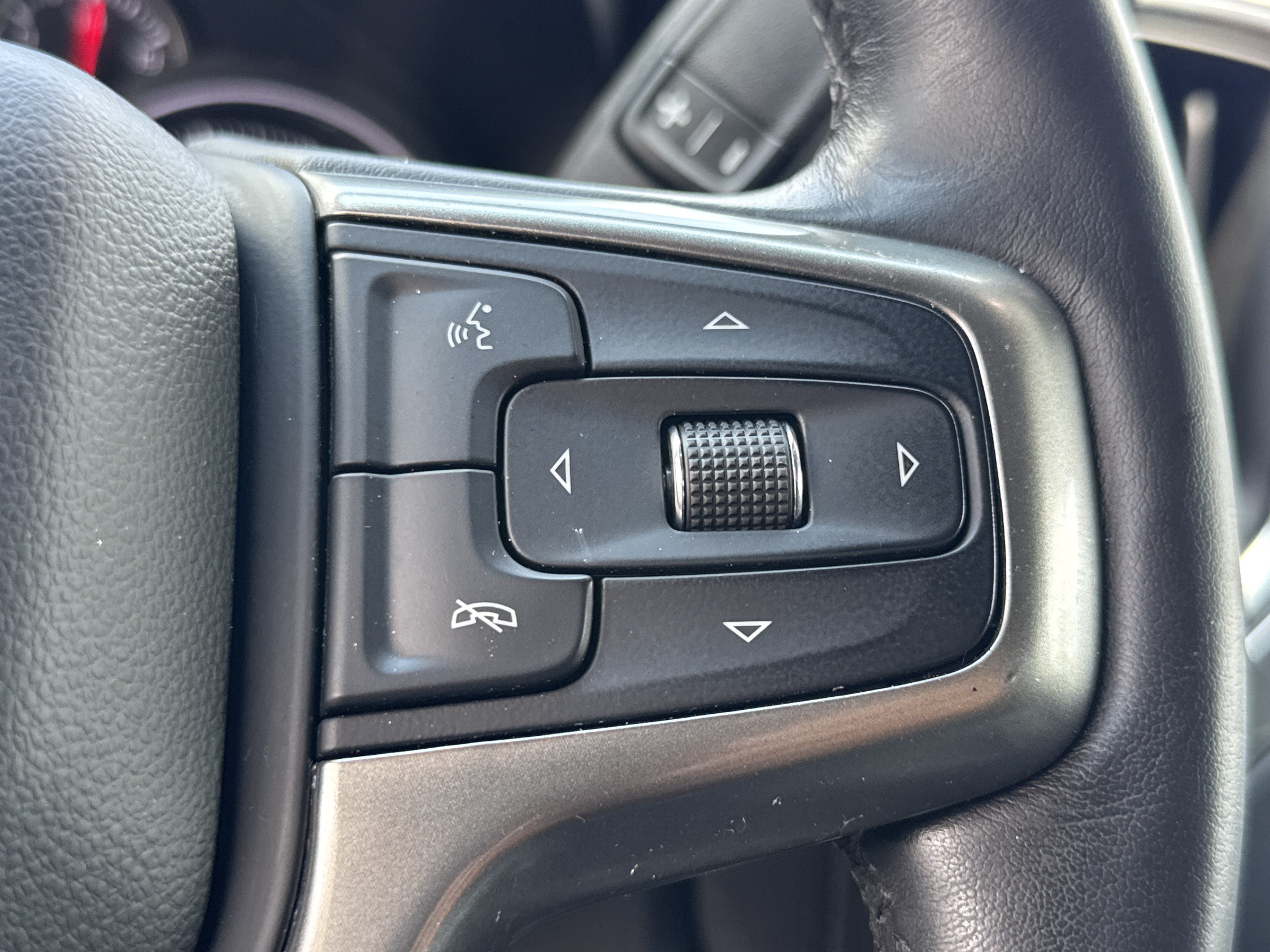 Used 2019 Chevrolet Silverado 1500 LT w/ All-Star Edition AWD/4WD image 21