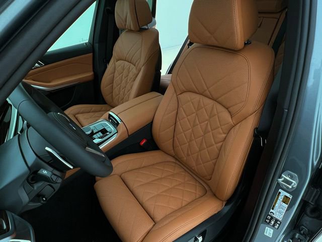 New 2026 BMW X5 xDrive40i w/ M Sport Package AWD/4WD image 8