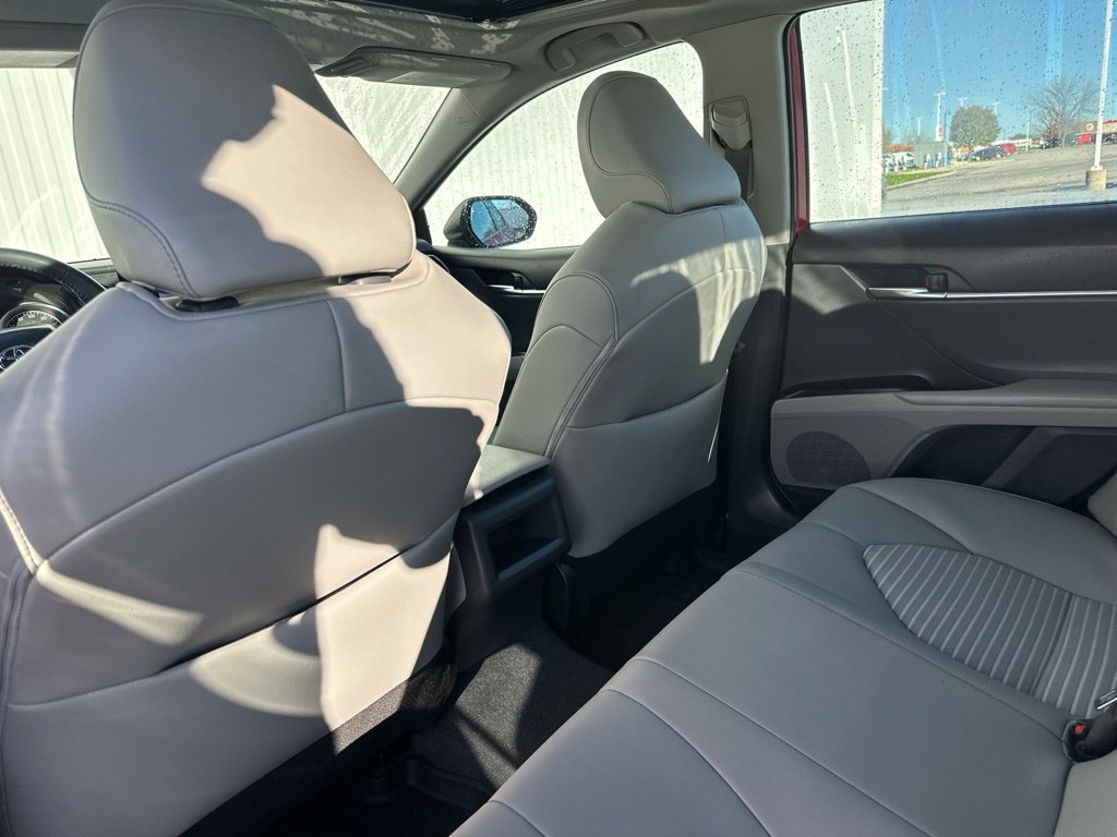 Used 2024 Toyota Camry SE w/ Convenience Package FWD image 19