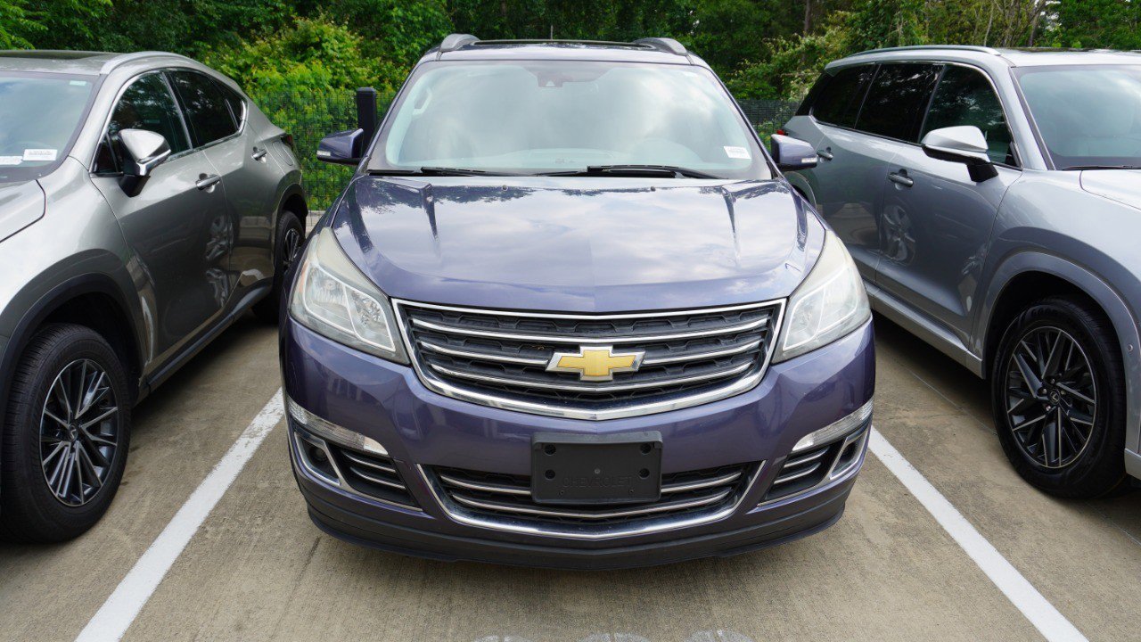 Used 2014 Chevrolet Traverse LTZ FWD image 2