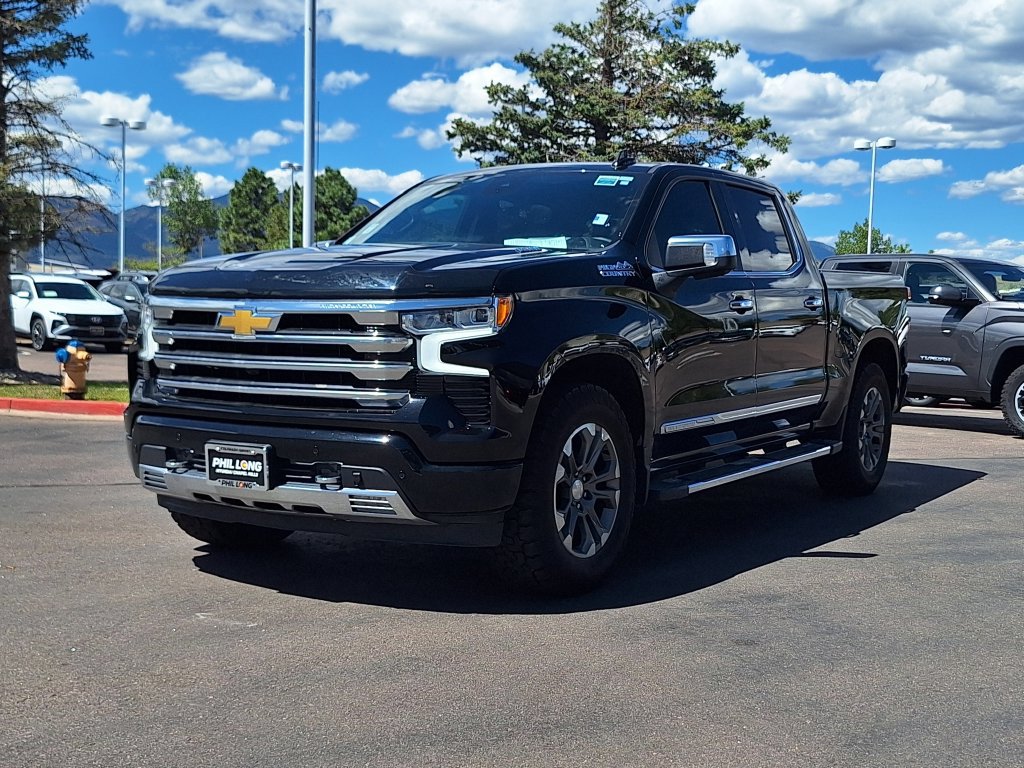 Used 2024 Chevrolet Silverado 1500 High Country w/ Technology Package AWD/4WD image 7