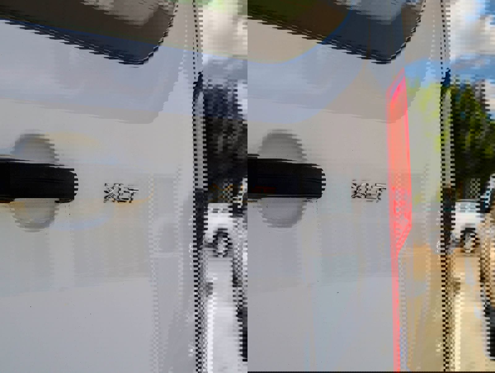 Used 2021 Ford Transit 350 XLT image 8