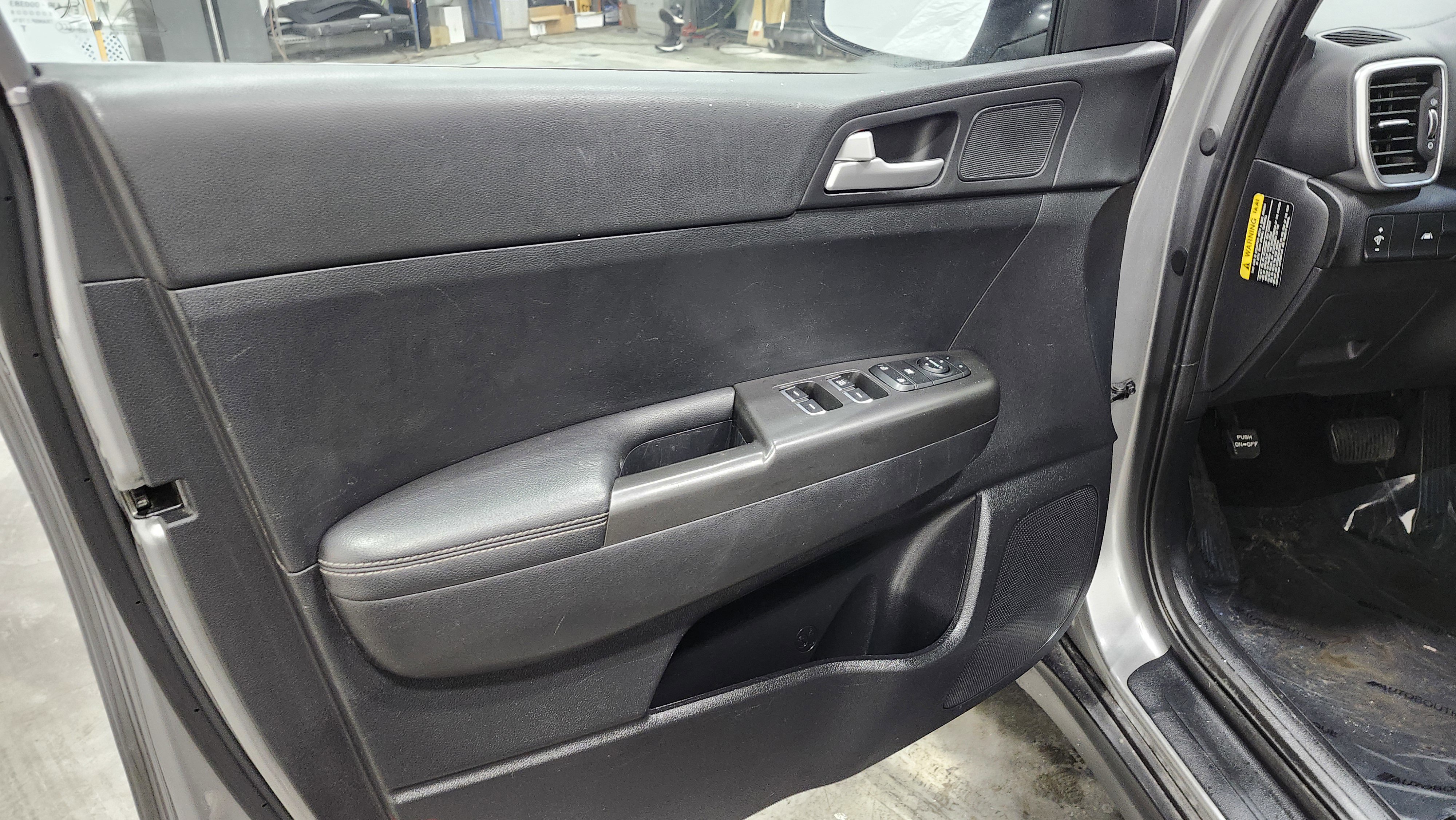 Used 2021 Kia Sportage LX image 23