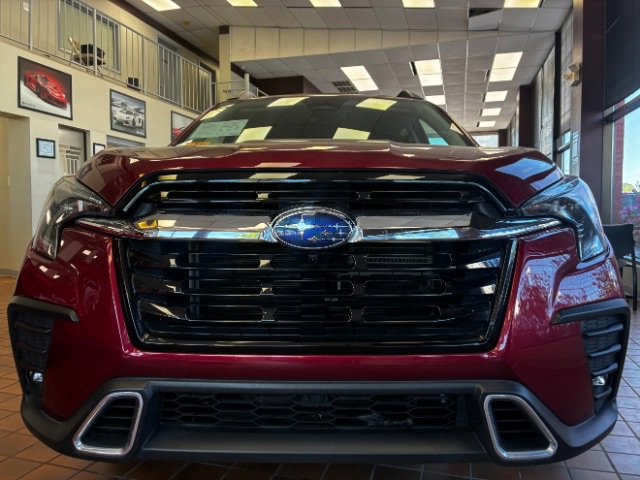 Used 2023 Subaru Ascent Touring image 4