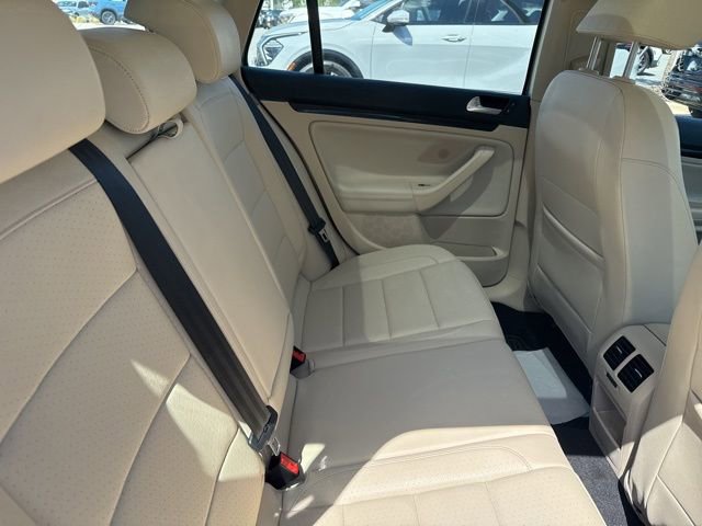 Used 2010 Volkswagen Jetta SE image 11