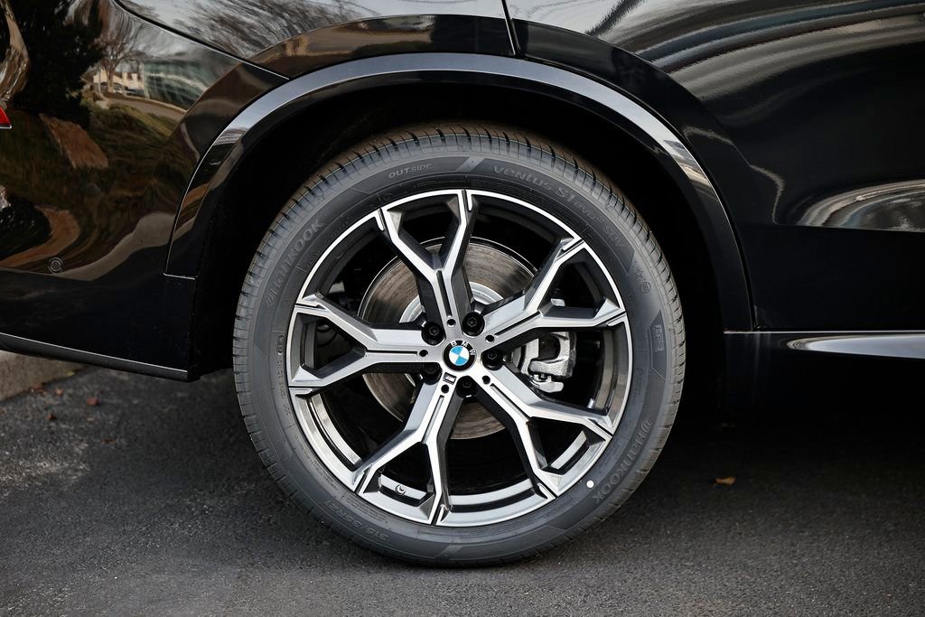 New 2026 BMW X5 xDrive40i w/ M Sport Package image 6