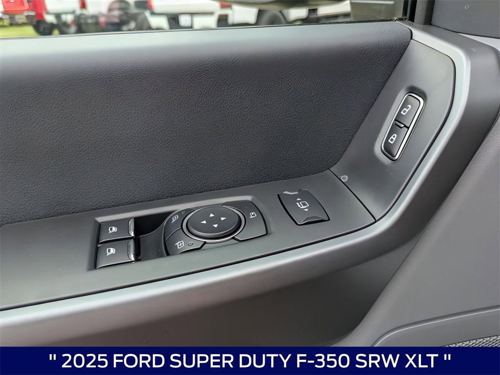 New 2025 Ford F350 XLT w/ FX4 Off-Road Package image 14