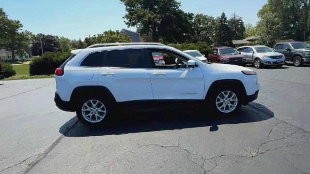 Used 2016 Jeep Cherokee Latitude w/ Comfort/Convenience Group AWD/4WD image 9