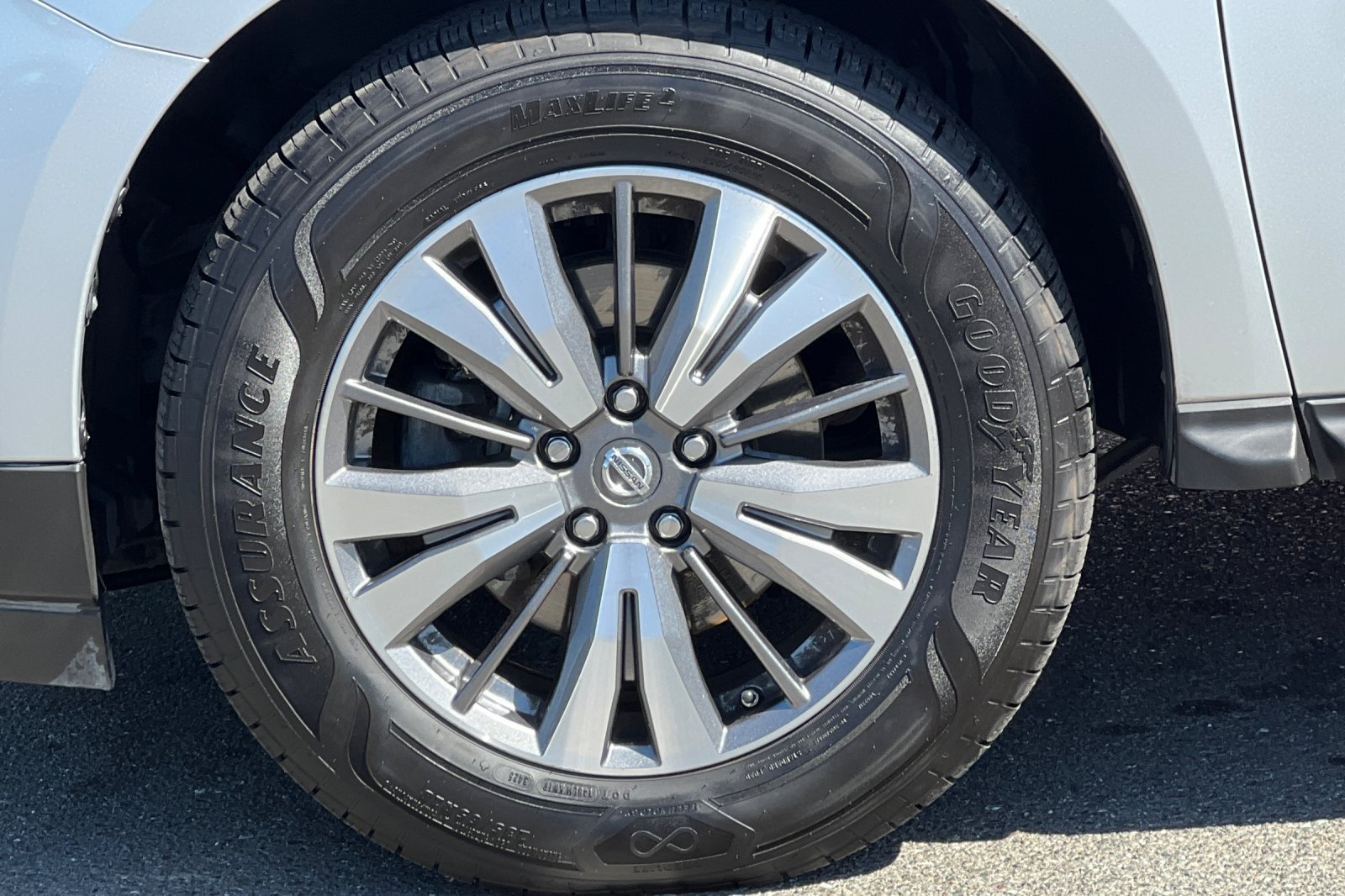 Used 2017 Nissan Pathfinder SL FWD image 33