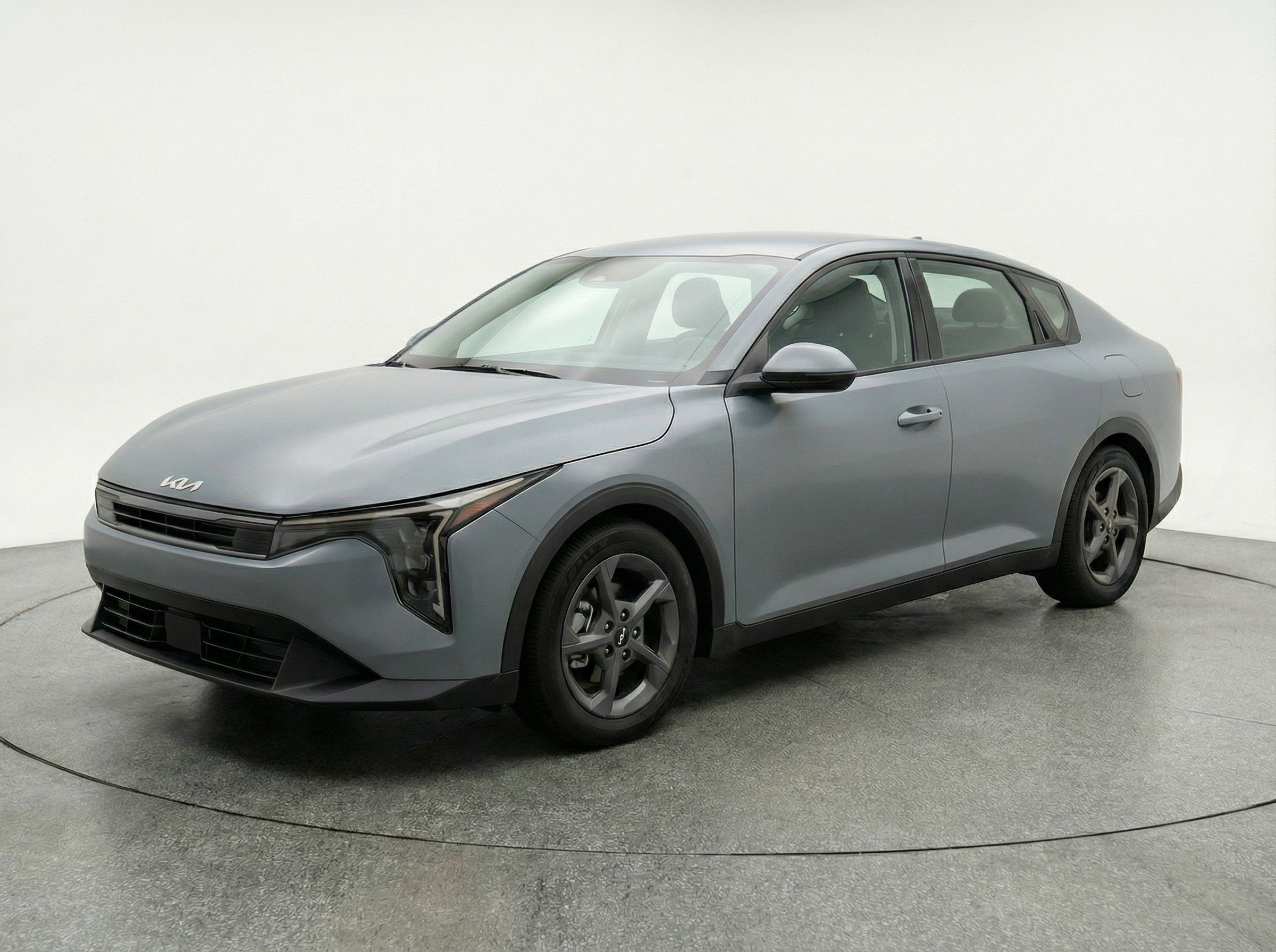 Used 2025 Kia K4 LXS image 3